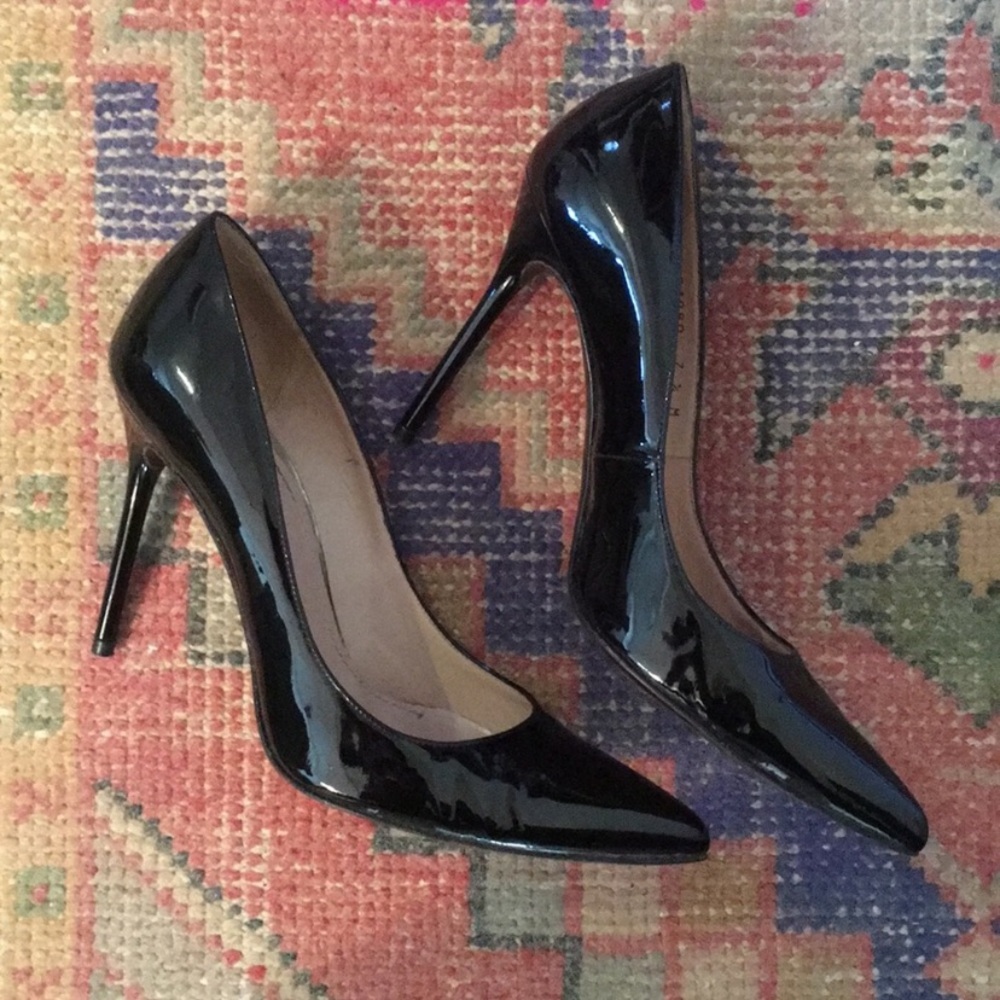 Stuart Weitzman Black Patent Leather - Size 7.5